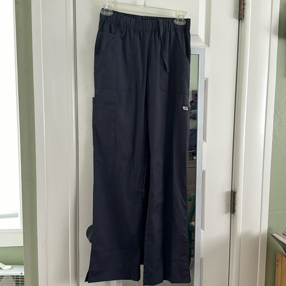 IRG scrub bottom - Picture 1 of 7